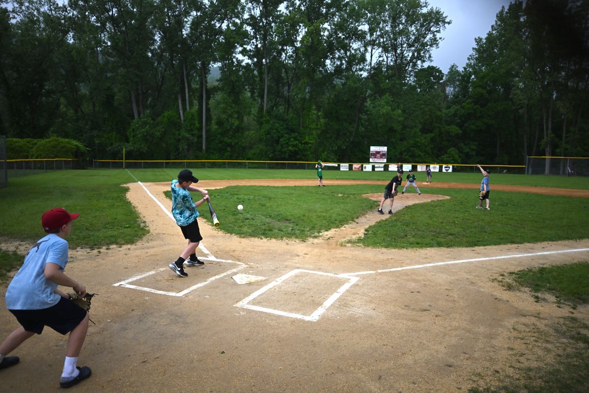 Dodging raindrops as season ends for Little League play