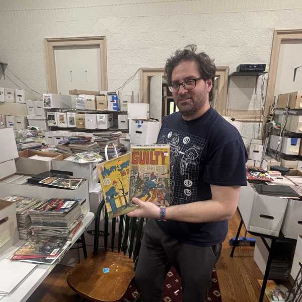 Meet ‘The Comics King’
POW!: Comic books take over Stanford’s Methodist Church